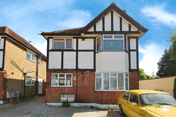 3 Bedroom Maisonette For Sale In Faircroft, Slough, SL2