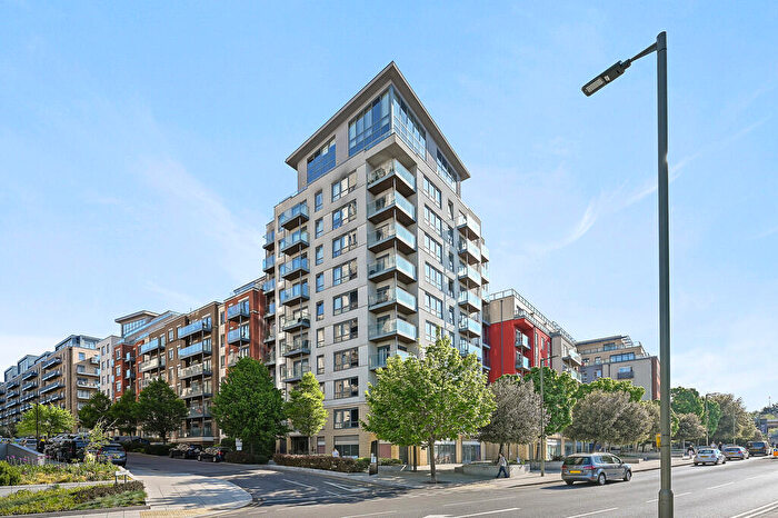 3 Bedroom Penthouse For Sale In Envoy House, London, NW9