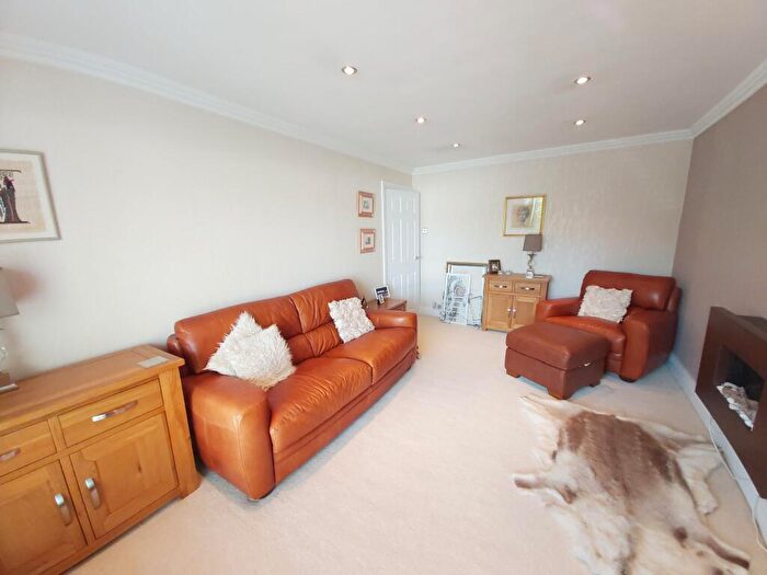 2 Bedroom Maisonette To Rent In Mill Lane, Bentley Heath, Solihull, B93