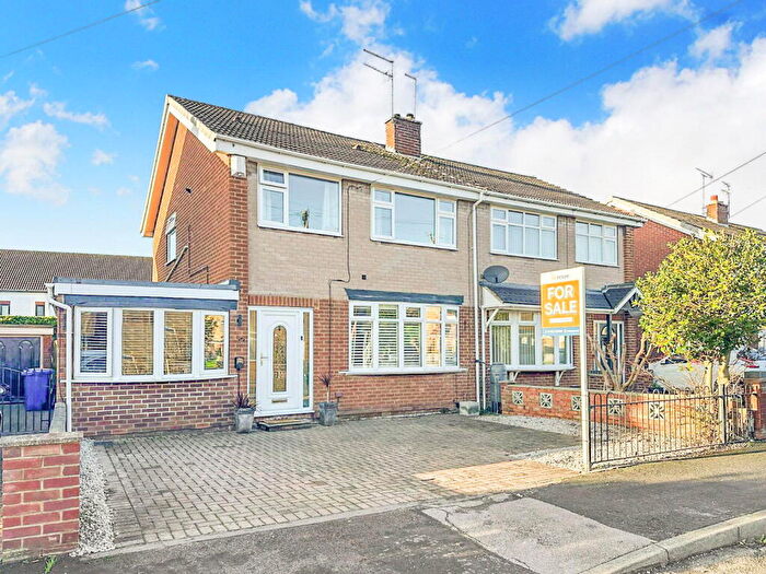 3 Bedroom Semi-Detached House For Sale In Roslyn Crescent, Hedon, Hull, HU12