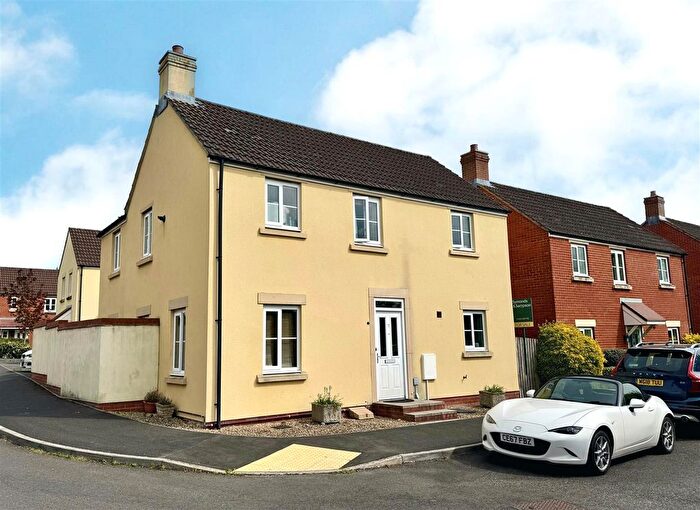 4 Bedroom Detached House For Sale In Walnut Place, Ilminster, TA19