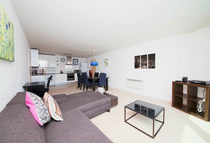 2 Bedroom Flat To Rent In Admiral House, St. George Wharf, Vauxhall, London, SW8