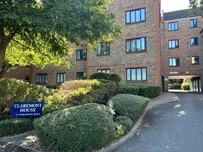 2 Bedroom Flat To Rent In Worcester Road, Sutton, SM2