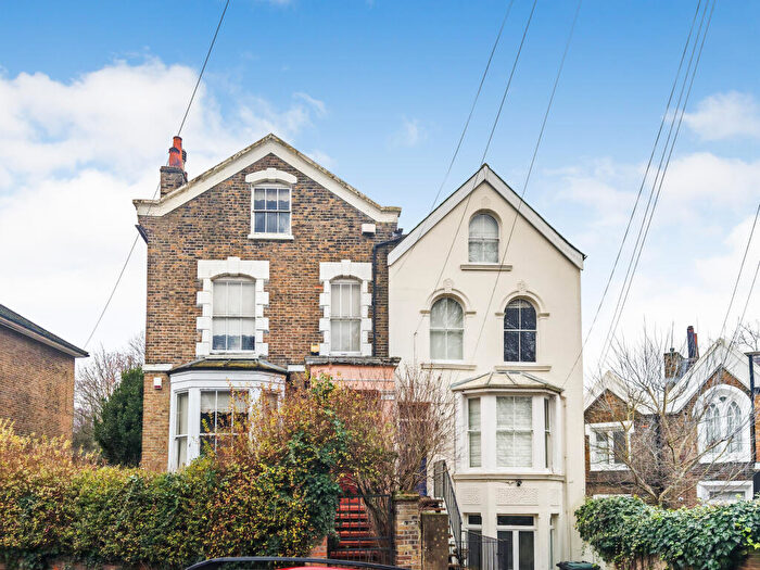 4 Bedroom Semi-Detached House For Sale In Shrubbery Road, Gravesend, DA12