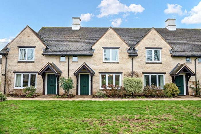 2 Bedroom Retirement Property For Sale In Stuart Court, Butt Street, Minchinhampton, GL6
