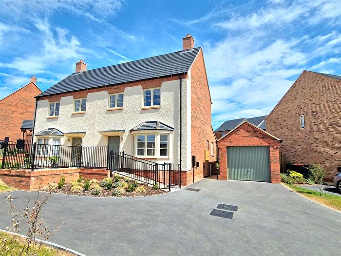 3 Bedroom Semi-Detached House For Sale In Morinsbury Road, Ravensden, Bedford, MK44