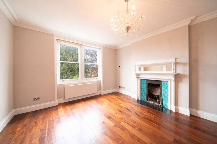 2 Bedroom Flat To Rent In Dartmouth Road, London, NW2