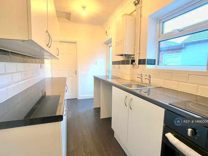 2 Bedroom Terraced House To Rent In Station Street, Stoke-On-Trent, ST6