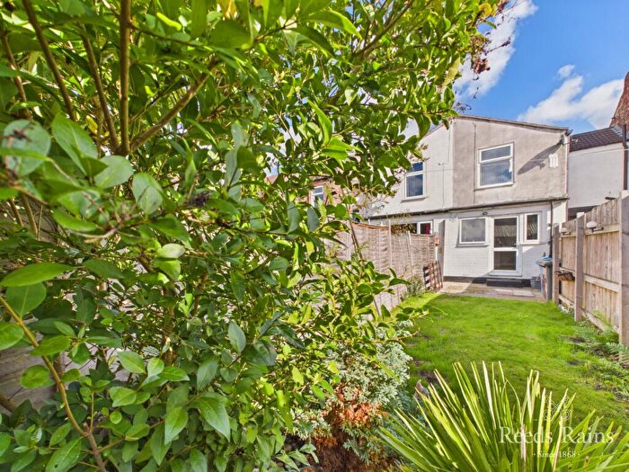 2 Bedroom Terraced House For Sale In Durham Street, Hull, East Yorkshire, HU8