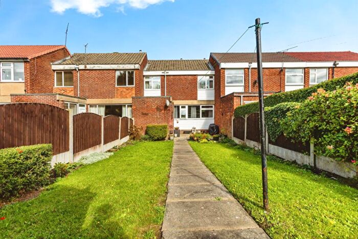 2 Bedroom Terraced House For Sale In Beacon Grove, Morley, Leeds, LS27