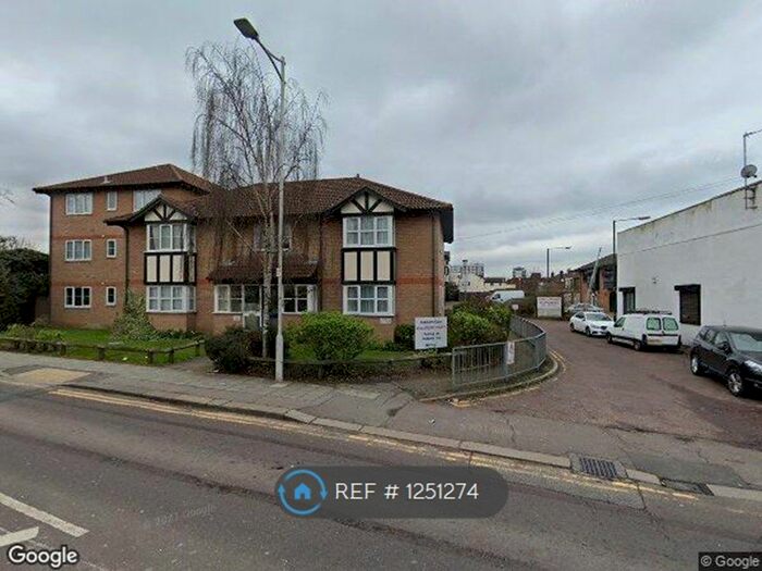 1 Bedroom Flat To Rent In Chadwell Heath Lane, Chadwell Heath, Romford RM6