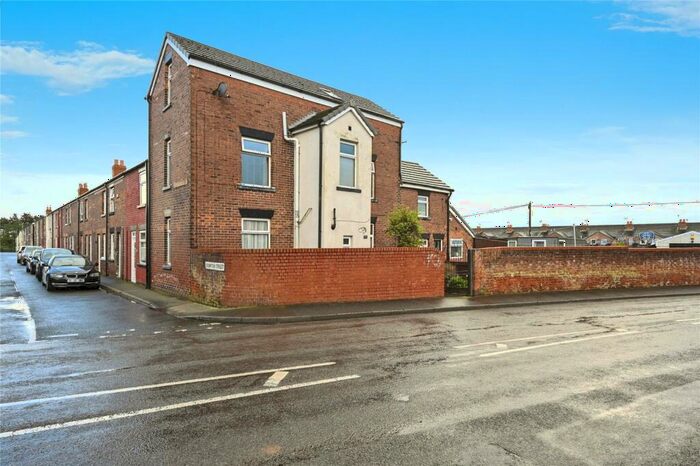 5 Bedroom End Of Terrace House For Sale In Crompton Street, New Houghton, Mansfield, Derbyshire, NG19