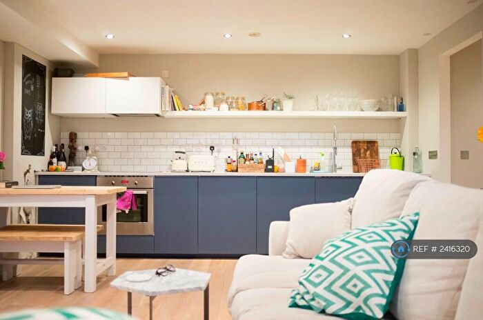 1 Bedroom Flat To Rent In Caledonian Road, London, N7