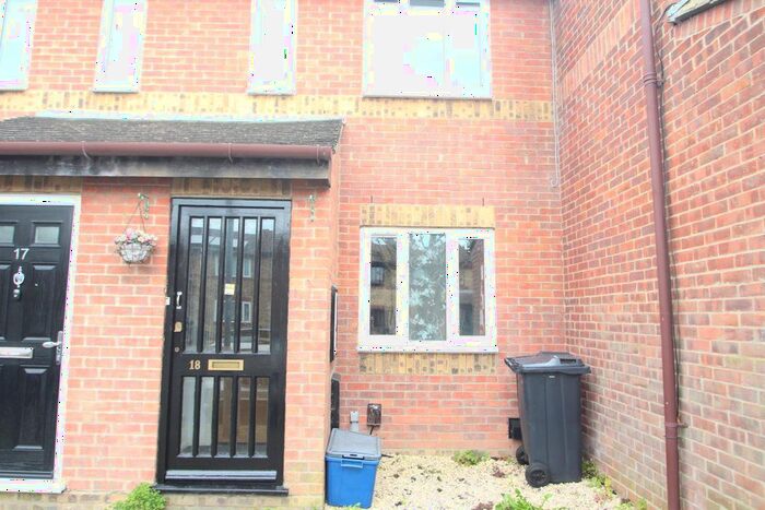 2 Bedroom Property To Rent In Blundon Close, Chadwell Heath, Romford, RM8