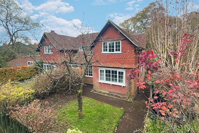 3 Bedroom Semi-Detached House To Rent In Pathfields, Haslemere, GU27