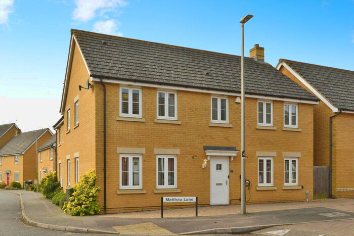 4 Bedroom House To Rent In Matthau Lane, Oxley Park, MK4