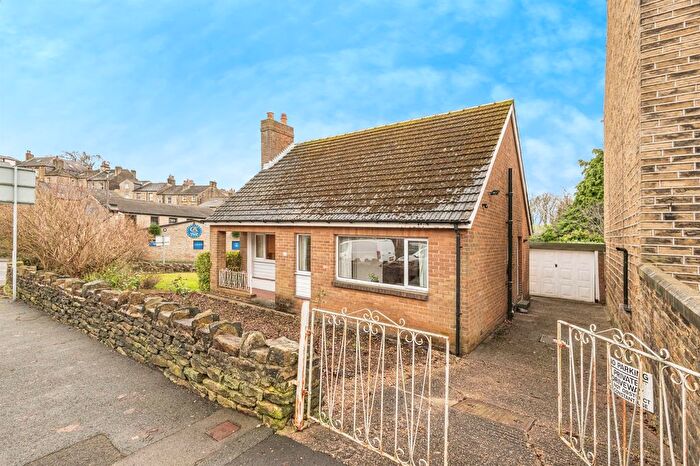 3 Bedroom Detached Bungalow For Sale In Birch Road, Huddersfield, HD4