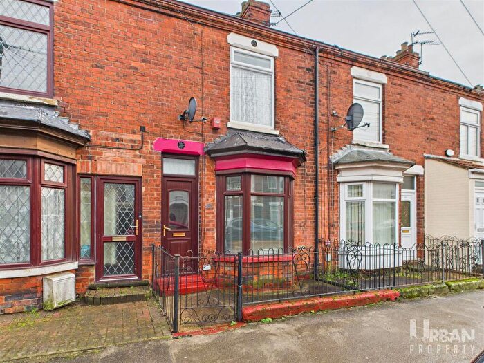 2 Bedroom House For Sale In Aberdeen Street, Hull, HU9