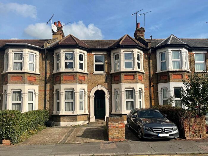 1 Bedroom Flat To Rent In Morland Road, Ilford, IG1