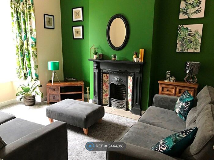 4 Bedroom Terraced House To Rent In Lea Road, Gainsborough, DN21