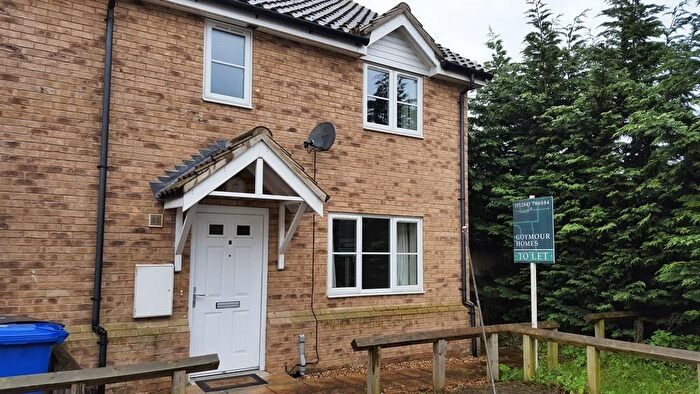 3 Bedroom Semi-Detached House To Rent In Heath Court, Beck Row, IP28