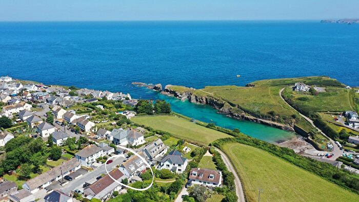 2 Bedroom End Of Terrace House For Sale In Lundy Road, Port Isaac, PL29
