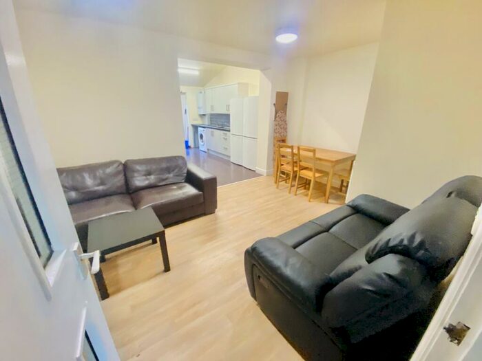 6 Bedroom Terraced House To Rent In Pershore Place, Canley, Coventry, CV4