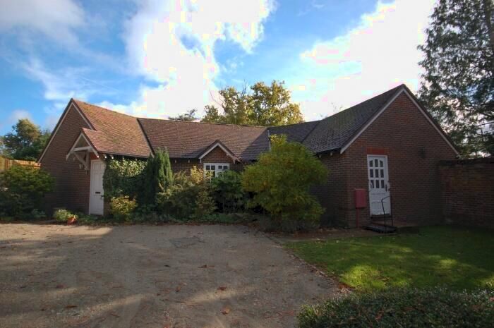 2 Bedroom Detached Bungalow For Sale In Balcombes Hill, Goudhurst, Cranbrook, TN17