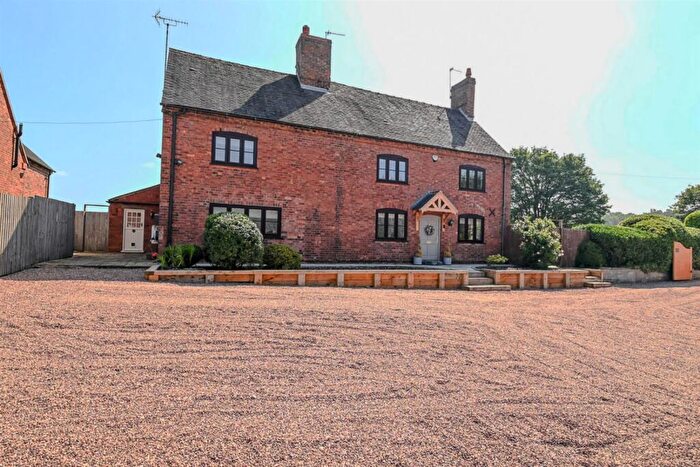 5 Bedroom Detached House For Sale In High Trees Farmhouse, Hobb Lane, Marchington Woodlands, Marchington, ST14