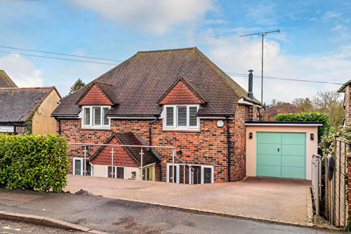 4 Bedroom Detached House For Sale In Beadles Lane, Oxted, Surrey, RH8