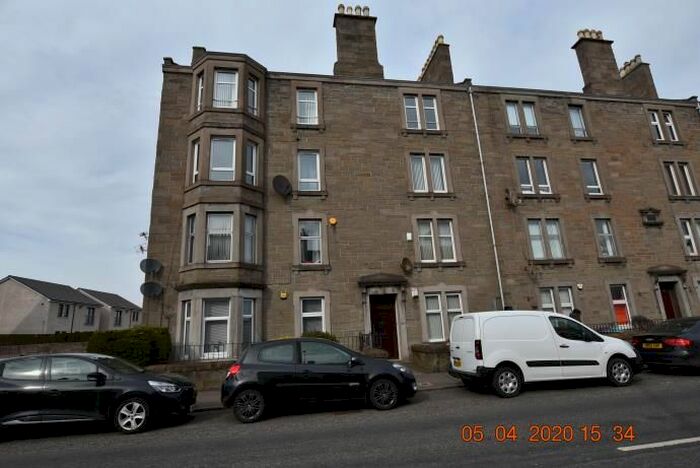 2 Bedroom Flat To Rent In T/R Clepington Road, Dundee, DD3