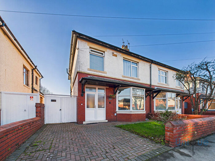 3 Bedroom Semi Detached House For Sale In St. Andrews Road North, Lytham St. Annes, FY8