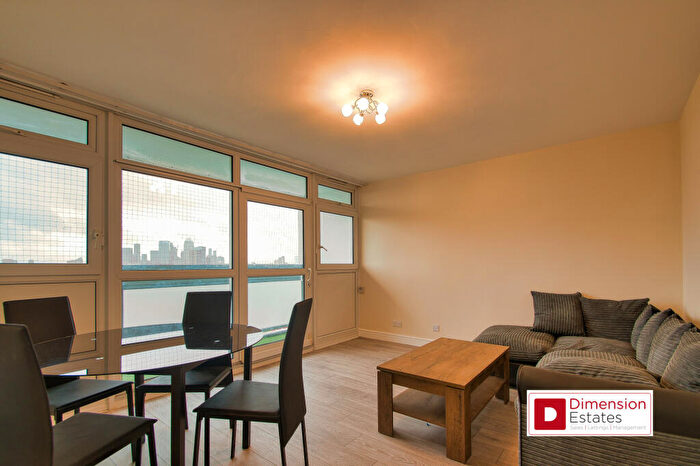 2 Bedroom Flat To Rent In Bromley High Street, Bow, London, E3