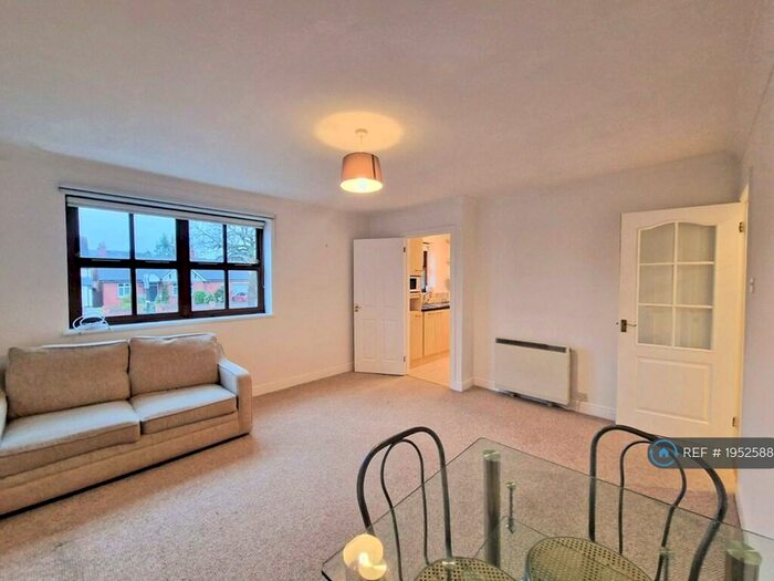 2 Bedroom Flat To Rent In Springfield Road, Sutton Coldfield, B76