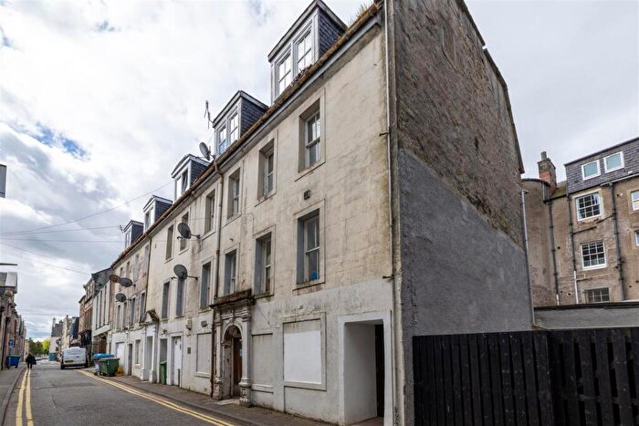 2 Bedroom Flat For Sale In Watergate, Perth, PH1