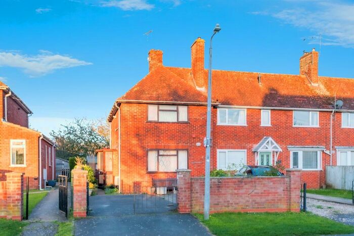 2 Bedroom End Of Terrace House For Sale In High Street, Watchfield, Swindon, SN6
