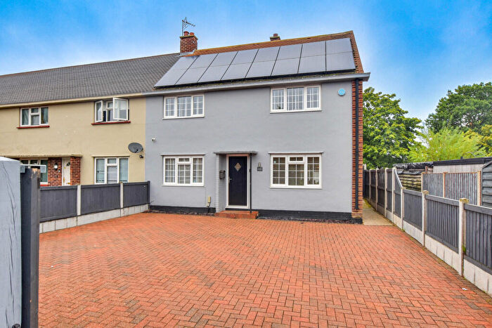 3 Bedroom End Of Terrace House To Rent In White Horse Avenue, Halstead, CO9
