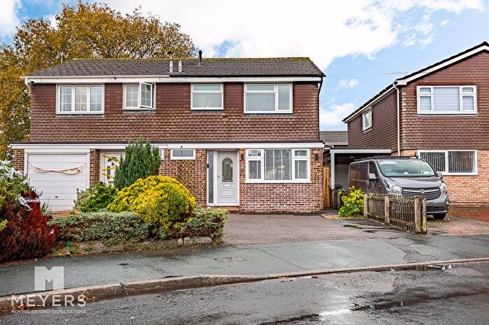 3 Bedroom Semi Detached House For Sale In Bronte Avenue, Christchurch, BH23