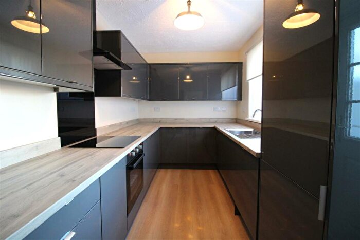 1 Bedroom Apartment To Rent In Claverdon Street, North Walbottle, Newcastle Upon Tyne, NE5