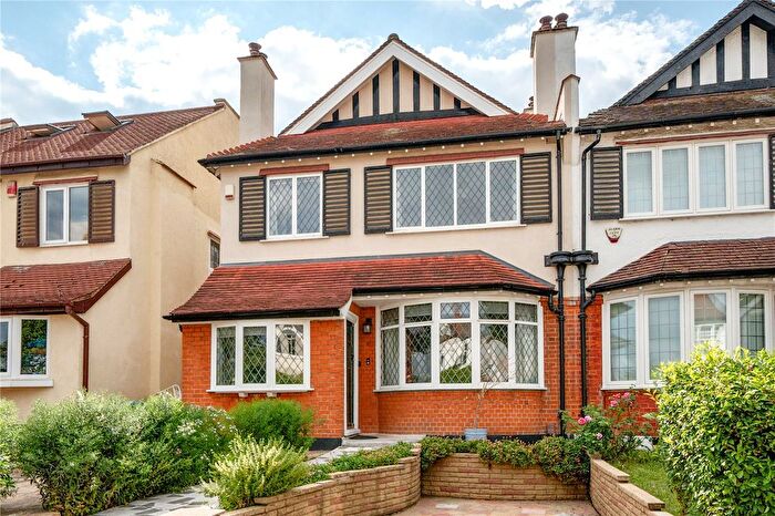 4 Bedroom Semi-detached House For Sale In The Grove, Palmers Green, London, N13