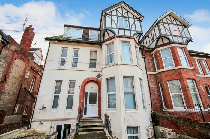 1 Bedroom Flat To Rent In Chapel Park Road, St Leonards On Sea, TN37