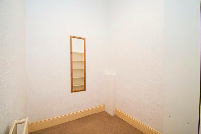 1 Bedroom Flat For Sale In / Hermand Street, Edinburgh, EH11