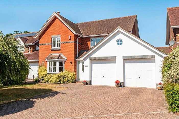 5 Bedroom Detached House For Sale In Brackens Way, Lymington, SO41