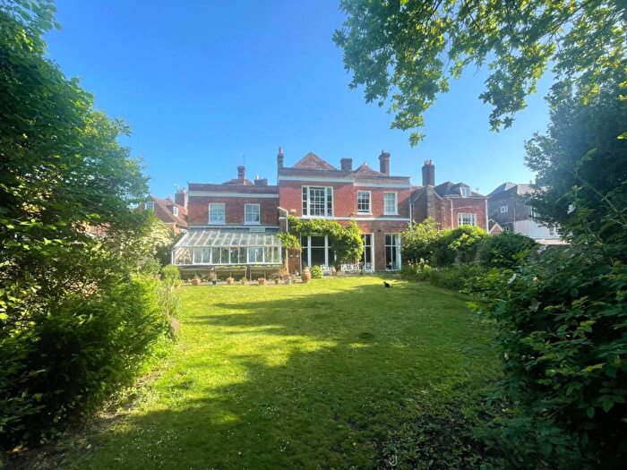 9 Bedroom Terraced House For Sale In New Street, Salisbury, SP1
