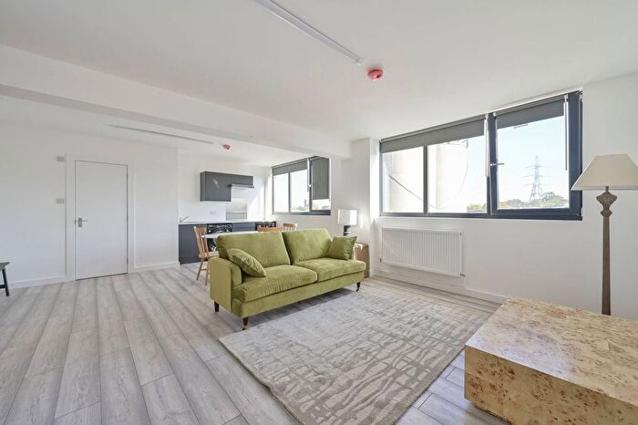 Studio To Rent In Deer Park Road, Merton Abbey Mills, Wimbledon, SW19