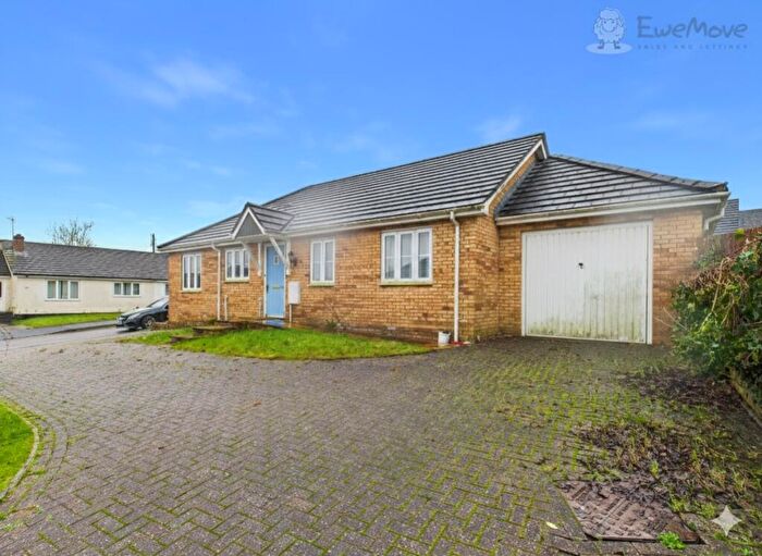 3 Bedroom Detached Bungalow For Sale In Brooke Road, Witheridge, Tiverton, Devon, EX16