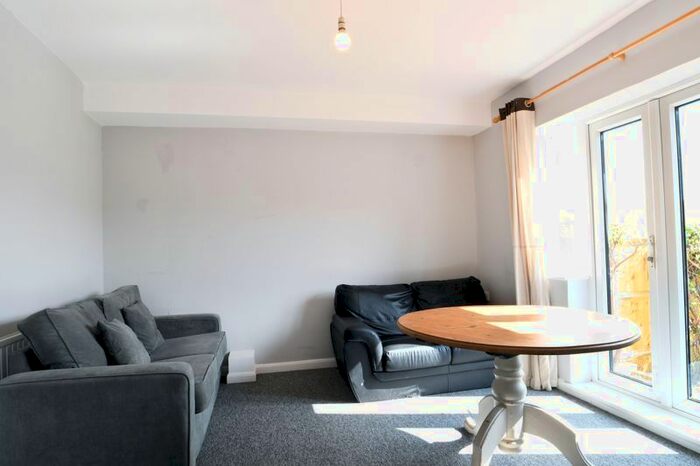 6 Bedroom Property To Rent In Ingham Drive, Brighton, BN1