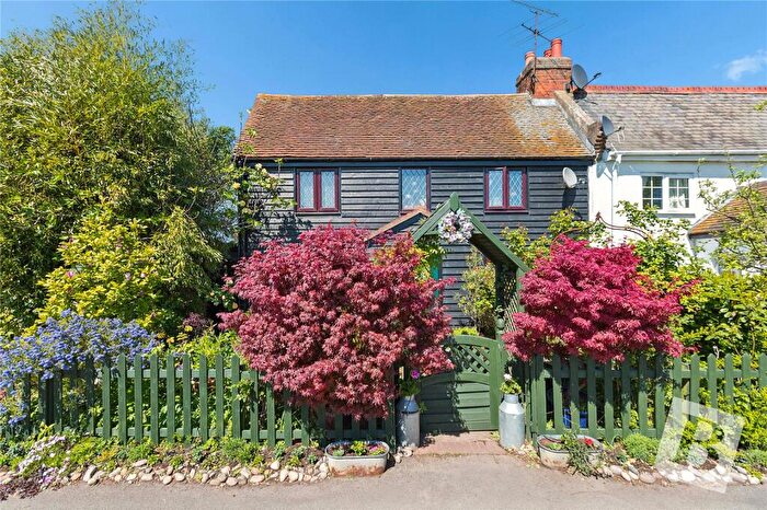 3 Bedroom Semi-Detached House For Sale In Borwick Lane, Crays Hill, Billericay, Essex, CM11