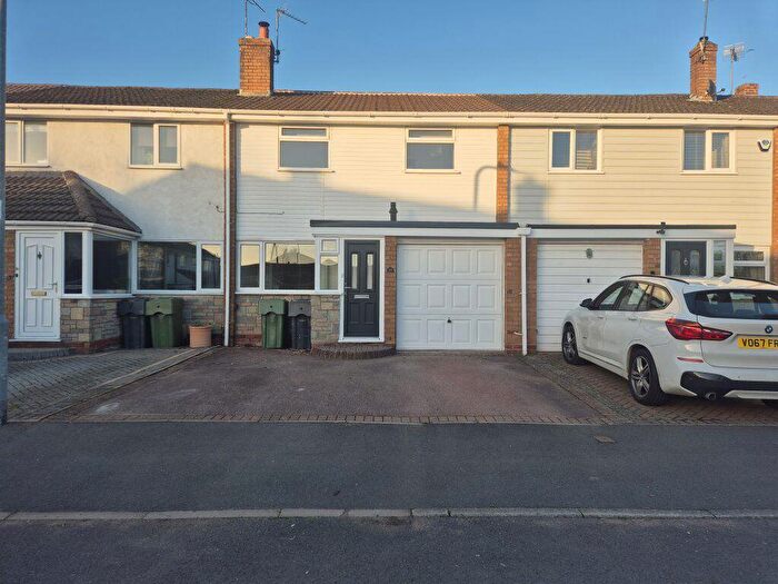 3 Bedroom Semi Detached House To Rent In Harberrow Close, Hagley Stourbridge, DY9