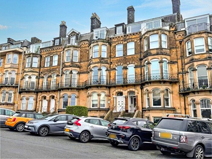 2 Bedroom Flat For Sale In Esplanade, Scarborough, YO11